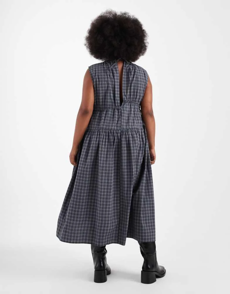 COLLUSION COLLUSION Plus multi channel maxi dress in grey check - Dresses &  Skirts - Compare Prices from 6+ Stores - BeyondStyle