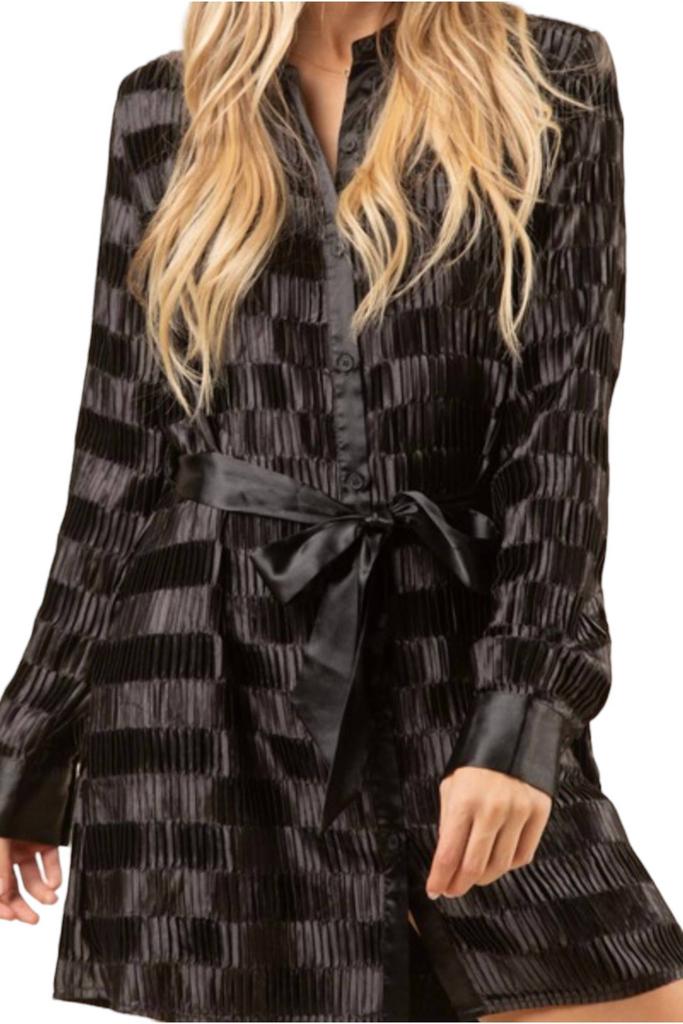 Very J Satin Pleated Dress In Black