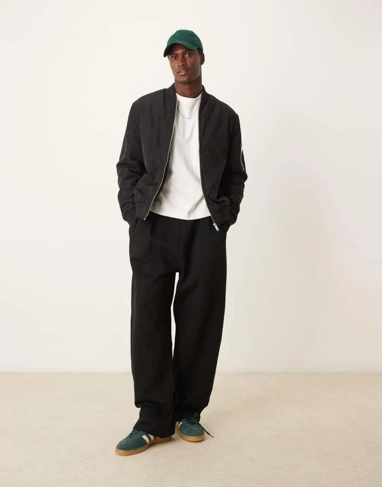 New Look New Look padded bomber jacket in black 3