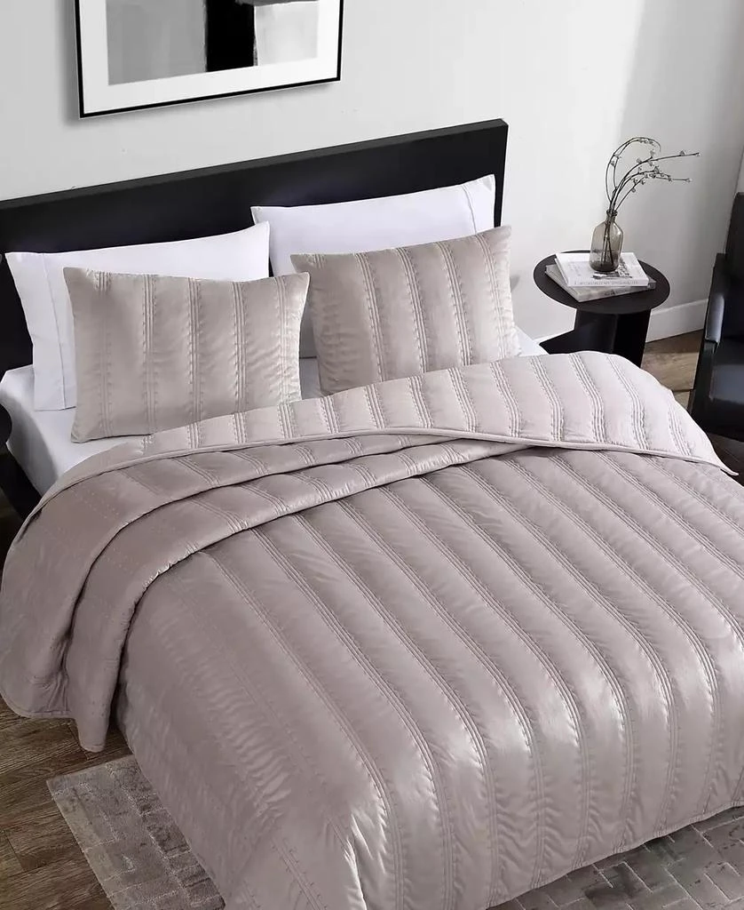 Vera Wang Linear Stitch Velvet 3-Pc. Quilt Set 3