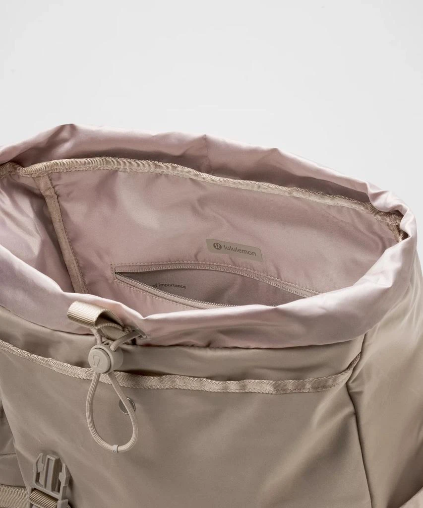 Lululemon Wunderlust Backpack 25L 34