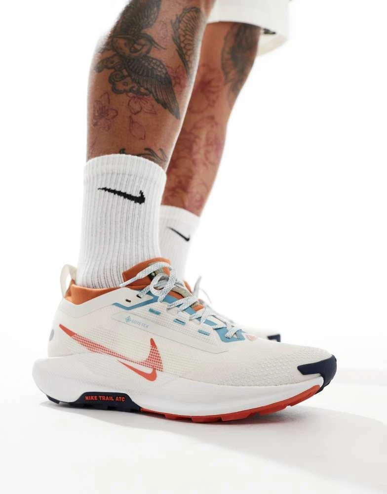 NIKE Nike Running ReactX Pegasus Trail 5 GORE-TEX trainers in white and red 5