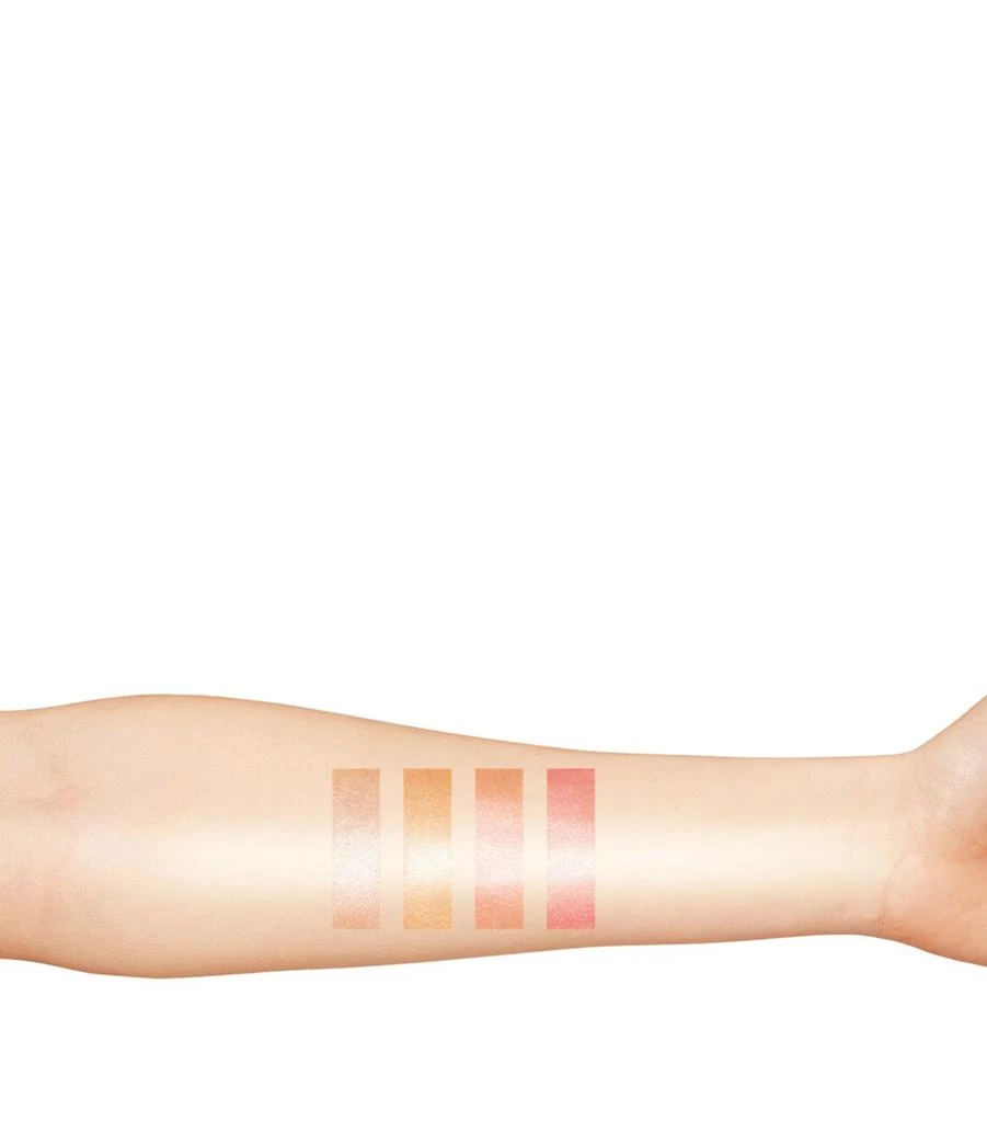 Charlotte Tilbury Glowgasm Beauty Light Wand Highlighter 3