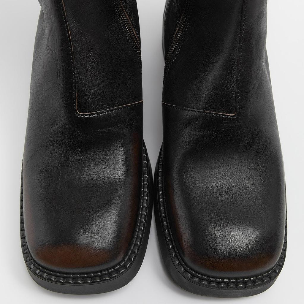 【美品】E8 by Miista エナメルプラットフォーム〈定価36,300円〉 美品】E8 by Miista エナメルプラットフォーム〈定価36,300円〉 - メルカリ