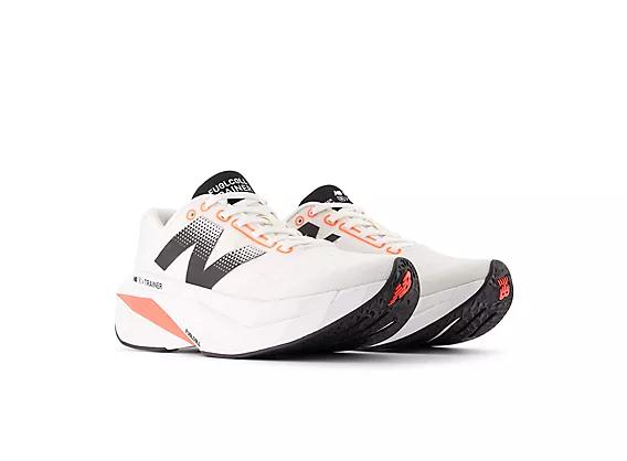 New Balance FuelCell SuperComp Trainer v3