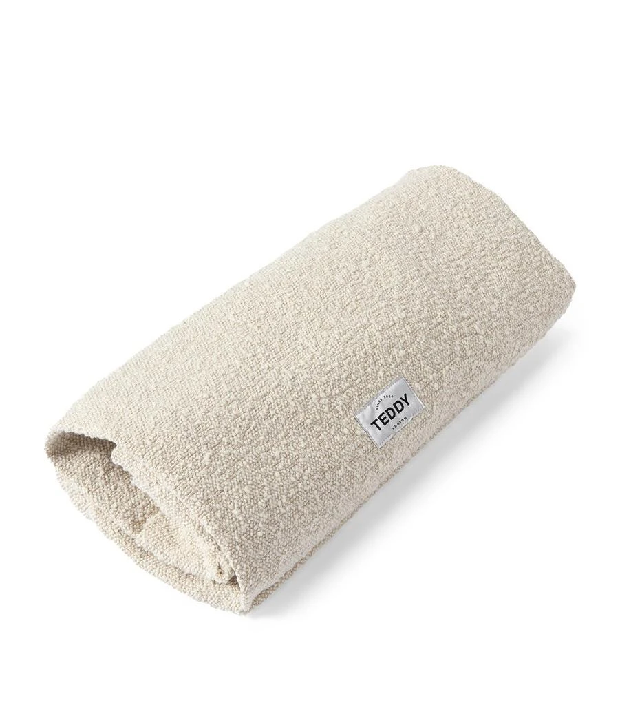 TEDDY LONDON Medium Bouclé Dog Bed Cover 1
