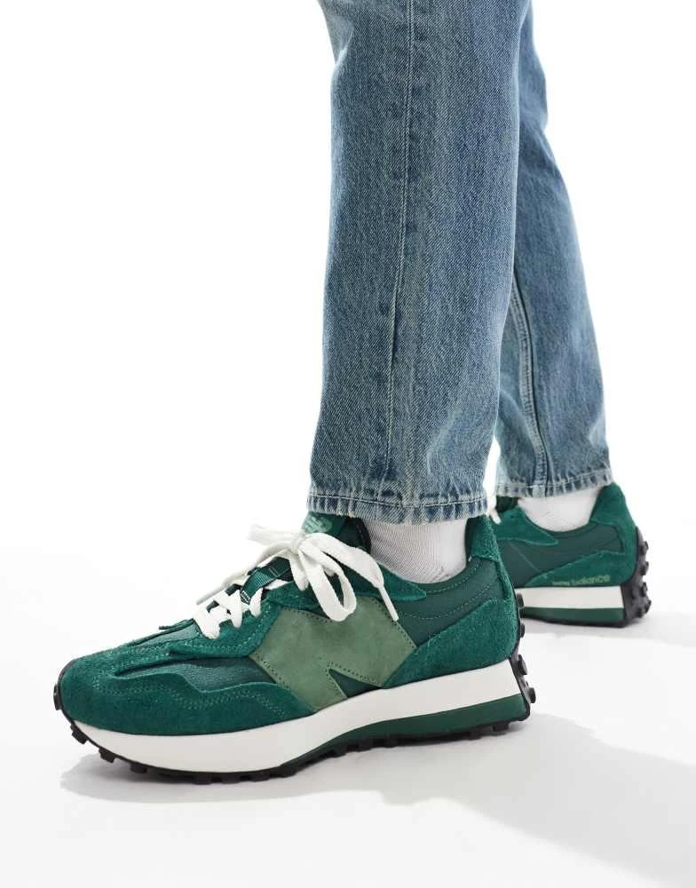 New Balance New Balance 327 trainers in dark green 5