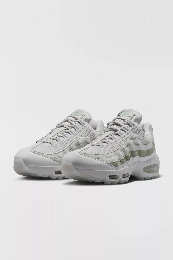 NIKE Nike Women's Air Max 95 Sneaker 2