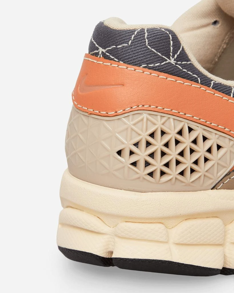 NIKE Zoom Vomero 5 Sneakers Amber Brown / Khaki 6