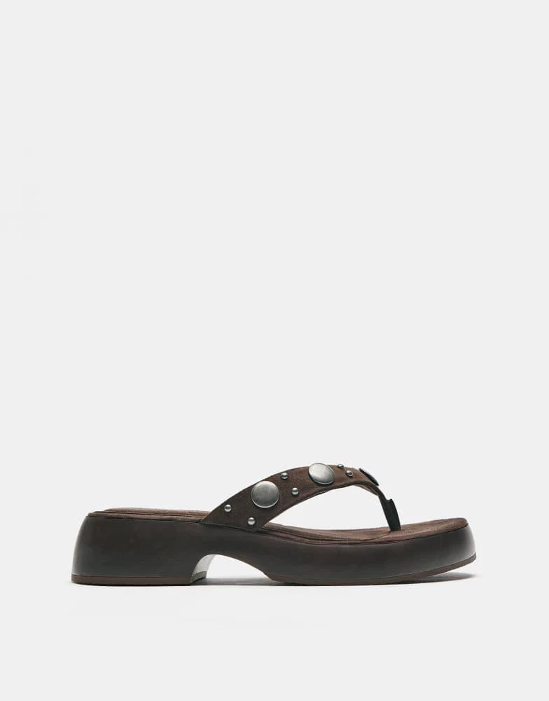 Pull&Bear Pull&Bear Studded thong sandals in brown