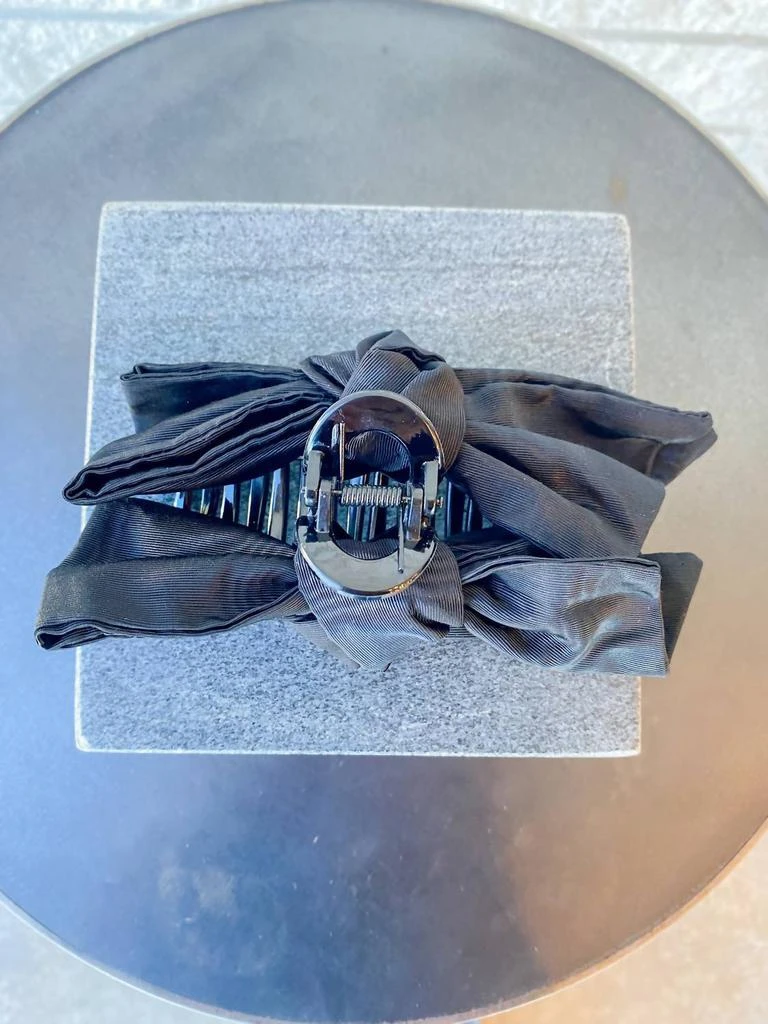 Loeffler Randall Anika Bow Claw Clip In Black 3