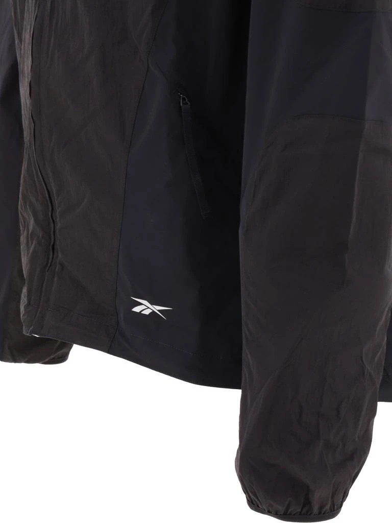 Reebok Reebok Logo Embroidered Panellled Hooded Running Jacket 4
