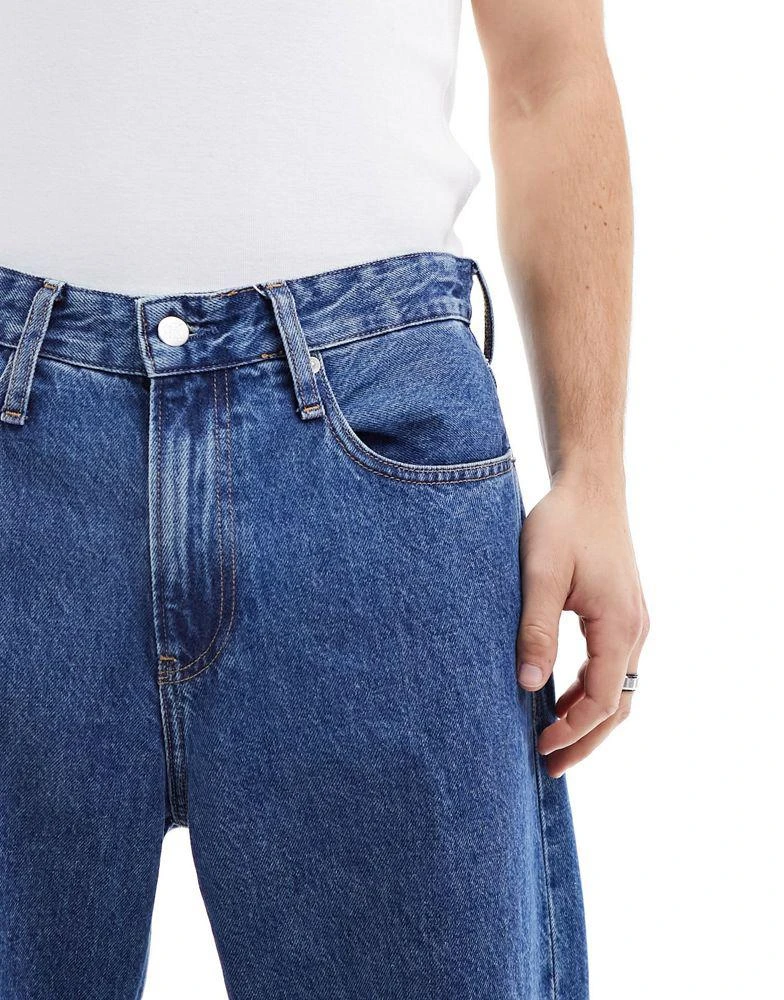 Calvin Klein Calvin Klein Jeans 90s loose jeans in mid wash 2