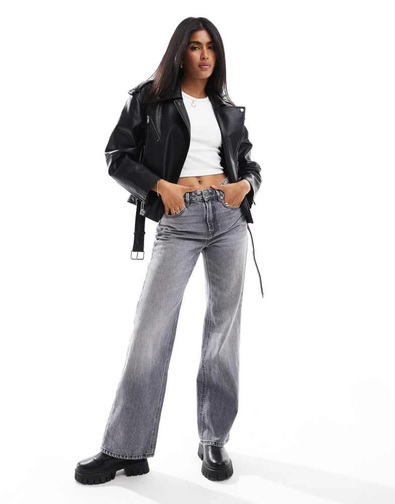 Stradivarius Stradivarius faux leather biker jacket in black 2