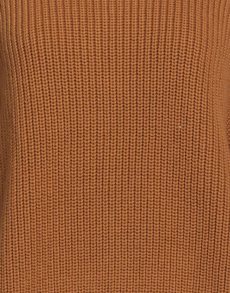 Baserange Sweater 4