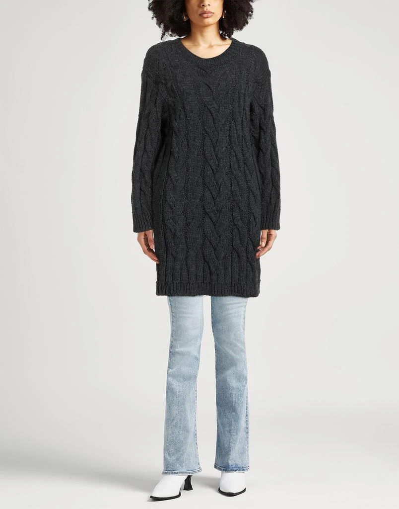 CARACTÈRE Sweater 2