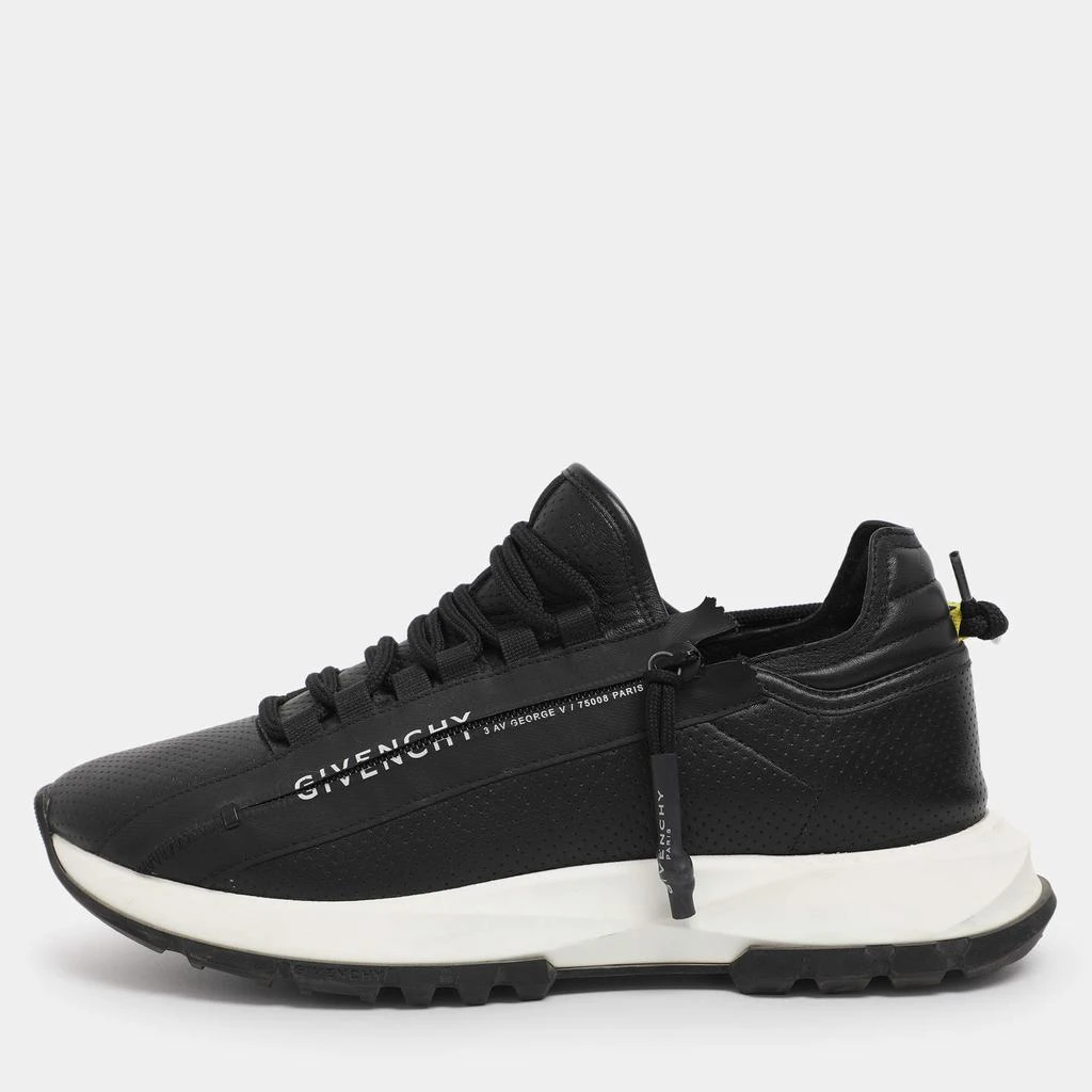 Shop Givenchy Black Perforated Leather Spectre Zip Low-Top  display picture 1