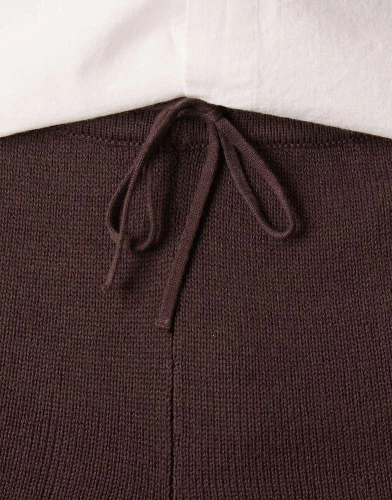 ASOS ASOS DESIGN oversized midweight knitted cotton shorts co-ord in brown 5