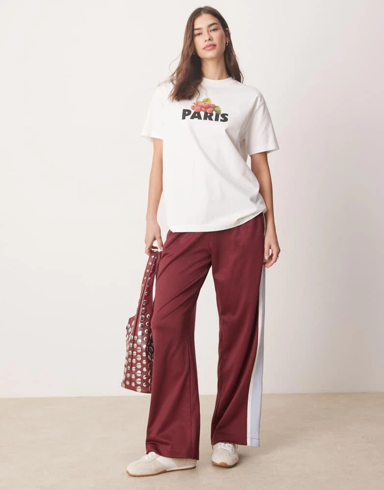 Abercrombie & Fitch Abercrombie & Fitch short sleeve oversized paris graphic t-shirt in white 1