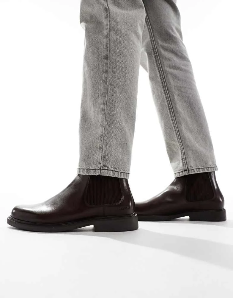 Levi's Levi's Amos leather chelsea boots in brown 1