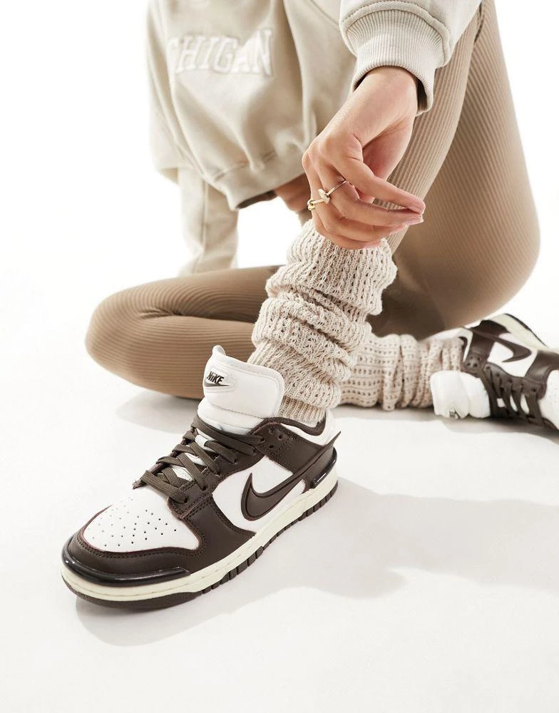 NIKE Nike Dunk Low Twist trainers in brown 1