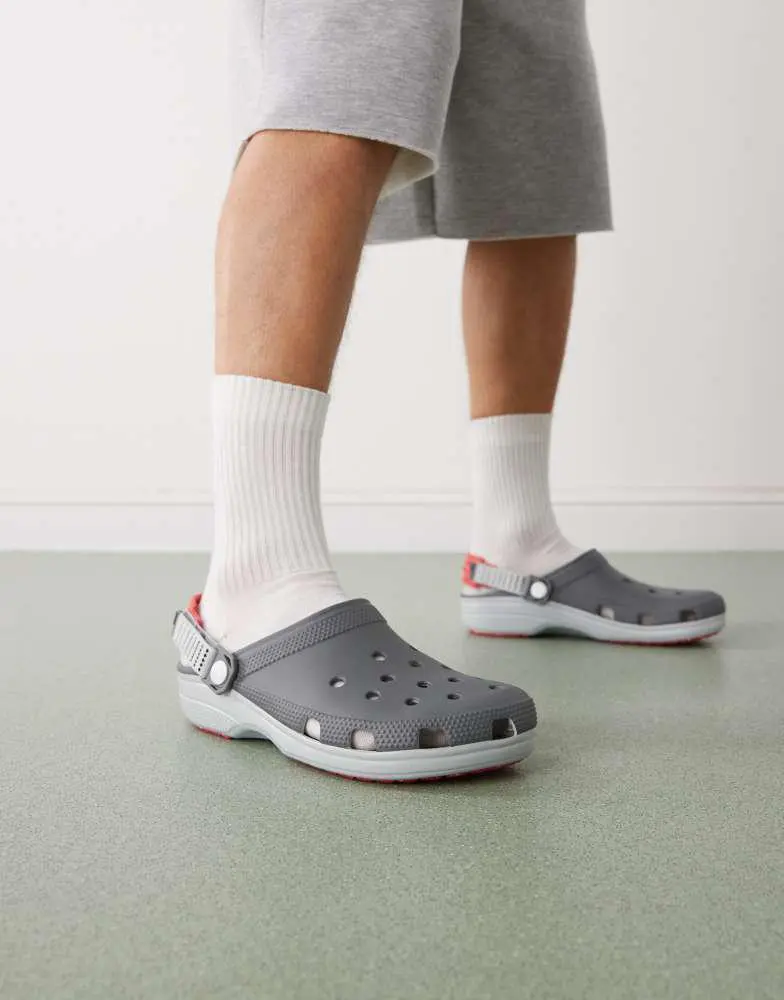 Crocs Crocs Classic turbo clog in grey - Casual Shoes - Free  display picture 2