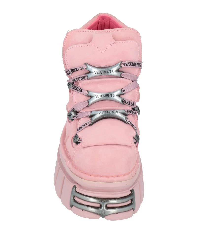 Vetements Sneakers 4
