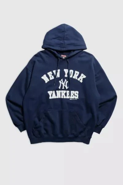 Urban Outfitters Vintage NY Yankees MLB Sweatshirt 005 1