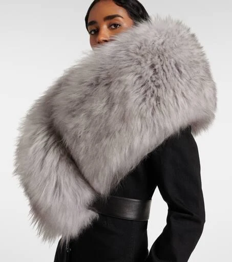 Alaïa Shearling scarf 3