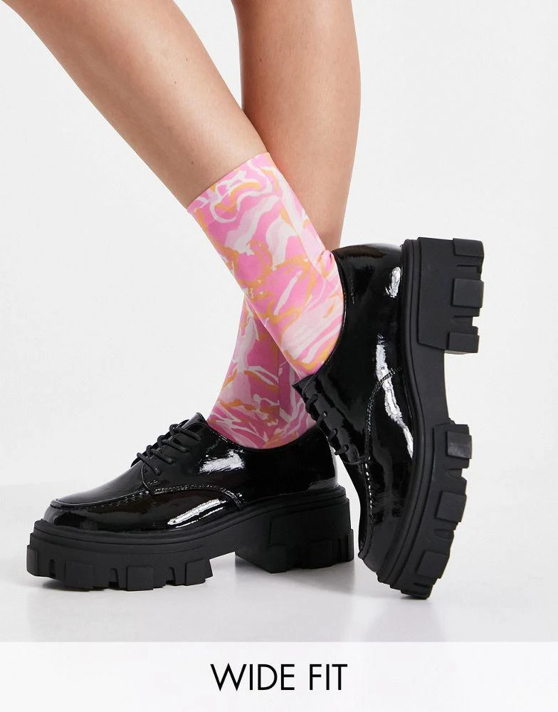 ASOS ASOS DESIGN Wide Fit Mall chunky lace up flat shoes in black 1