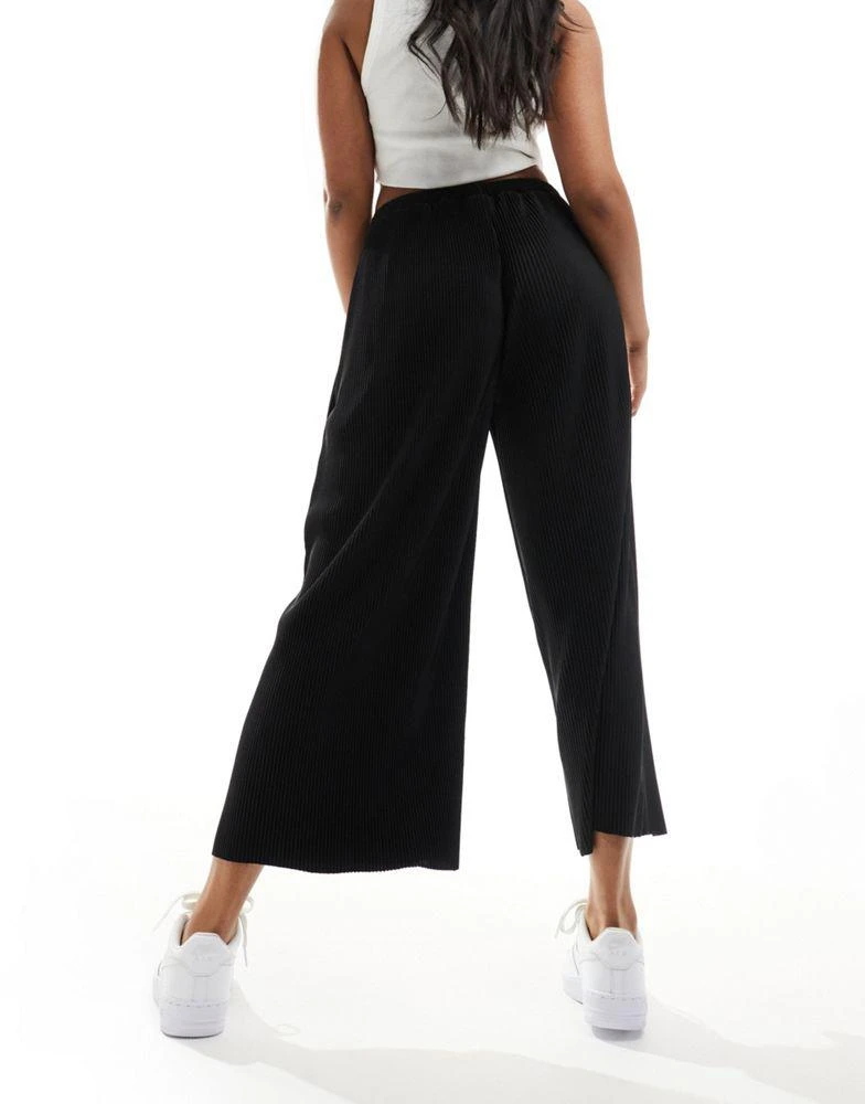 ASOS ASOS DESIGN plisse wide trouser culottes in black 3