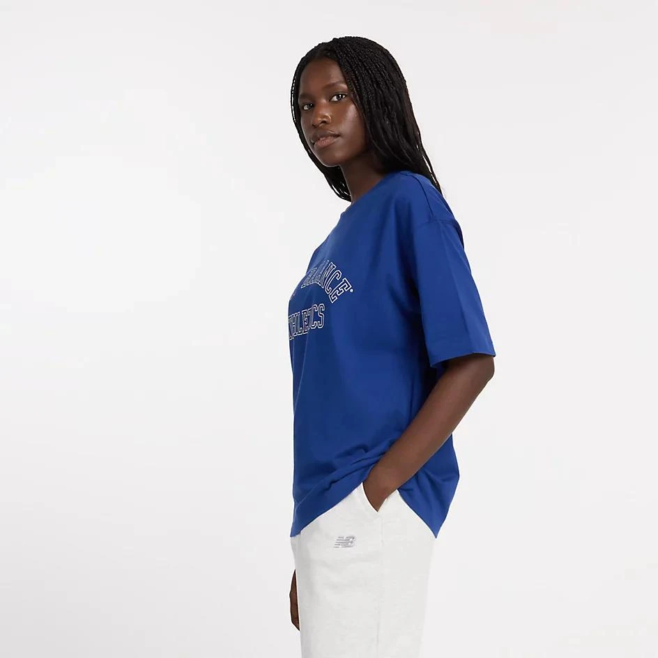 New Balance Graphic Jersey Oversized T-Shirt 3