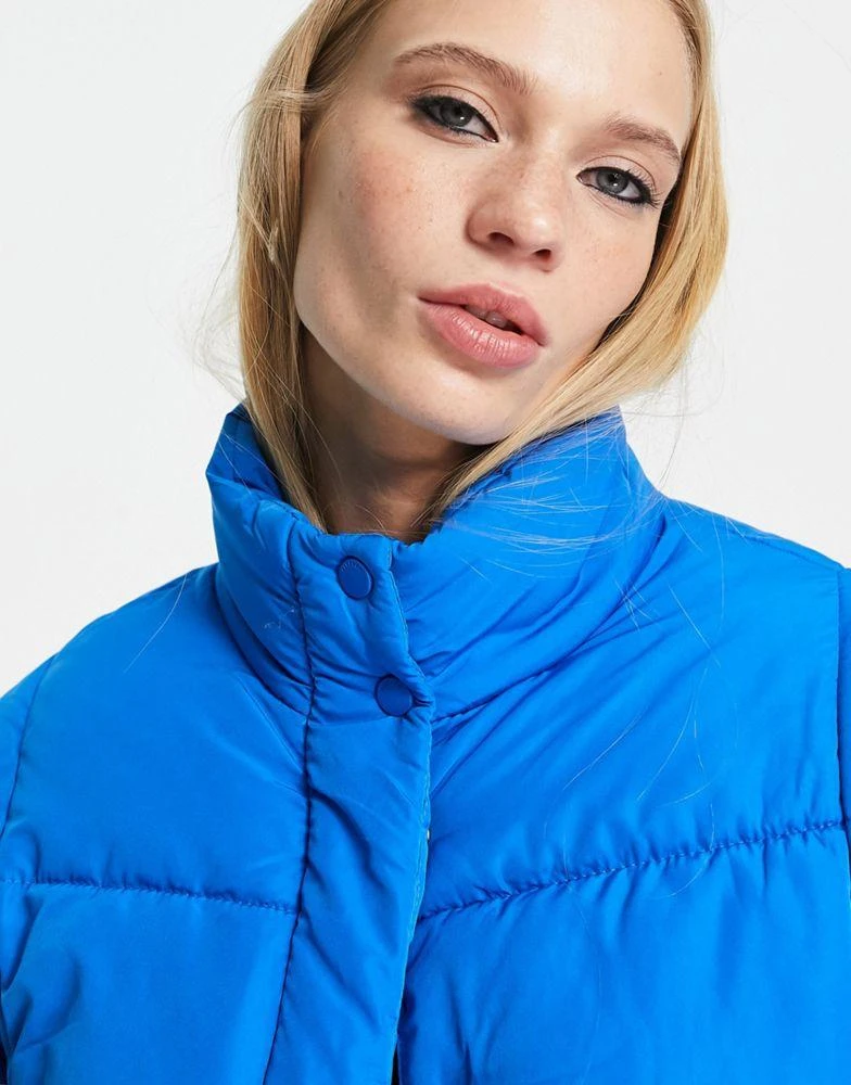Bershka Bershka puffer jacket in blue 3