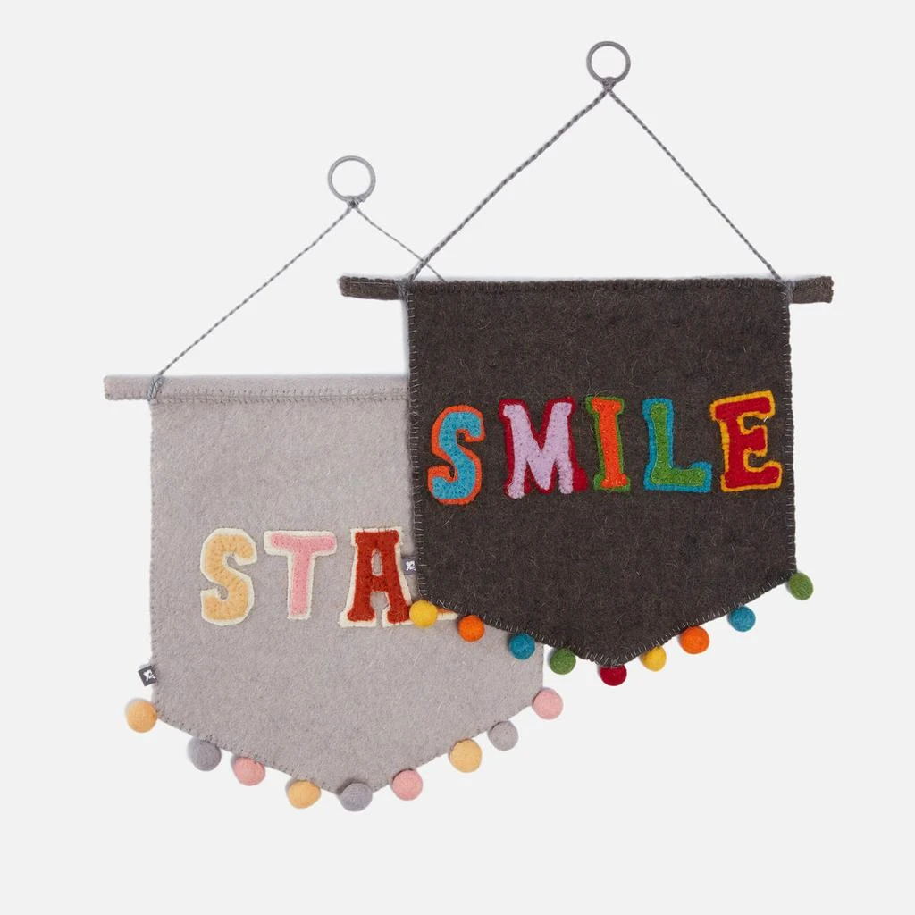 Fiona Walker England Fiona Walker England Star and Smile Pennant Wall Hanging (2 Pack) 1