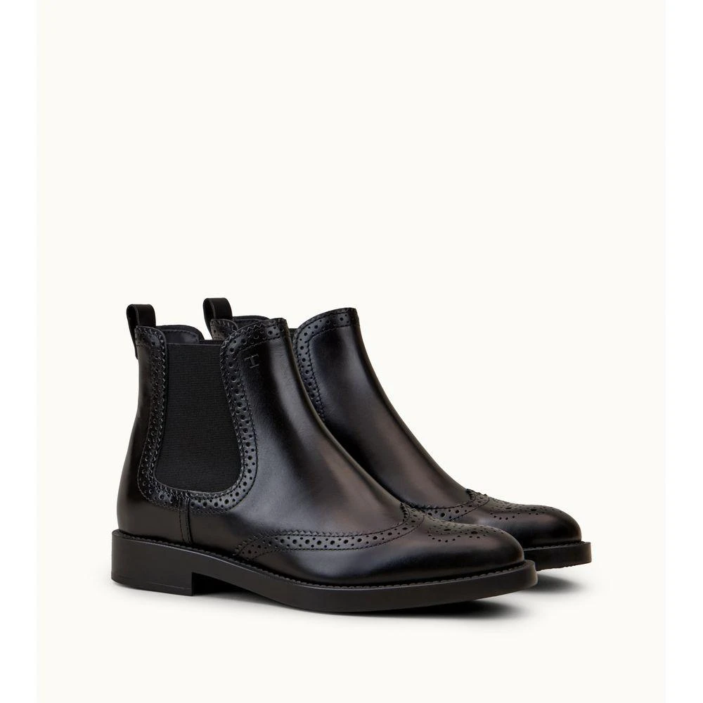 TOD's Ankle Boots in Leather 2