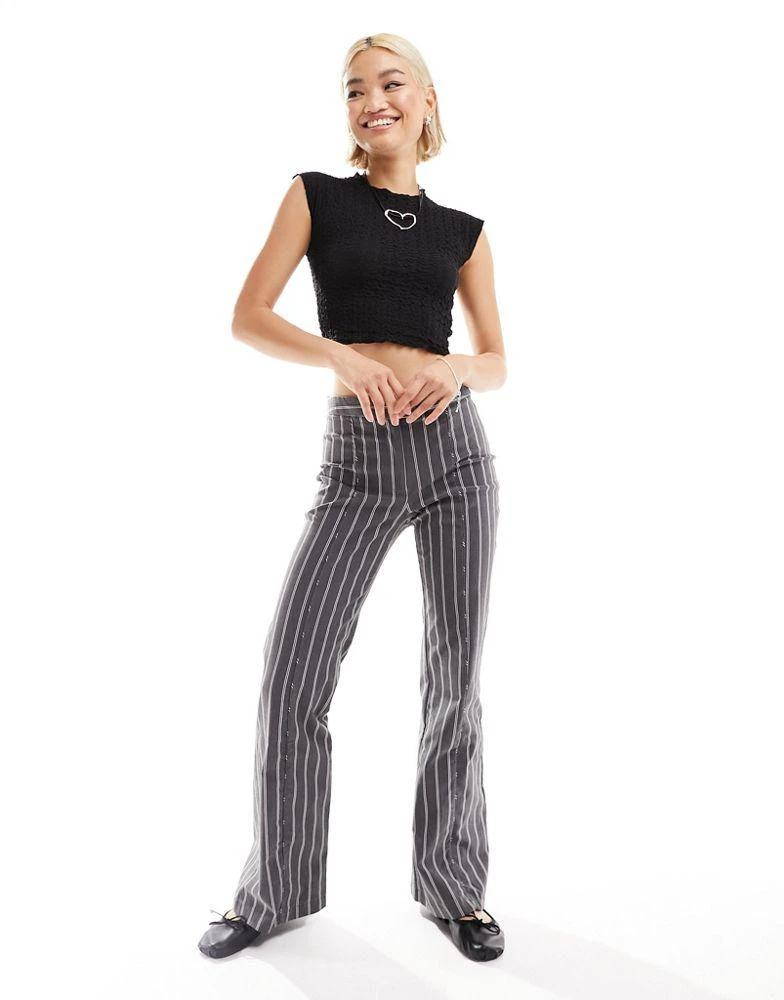 Daisy Street Daisy Street high neck crop top in crinkle 2