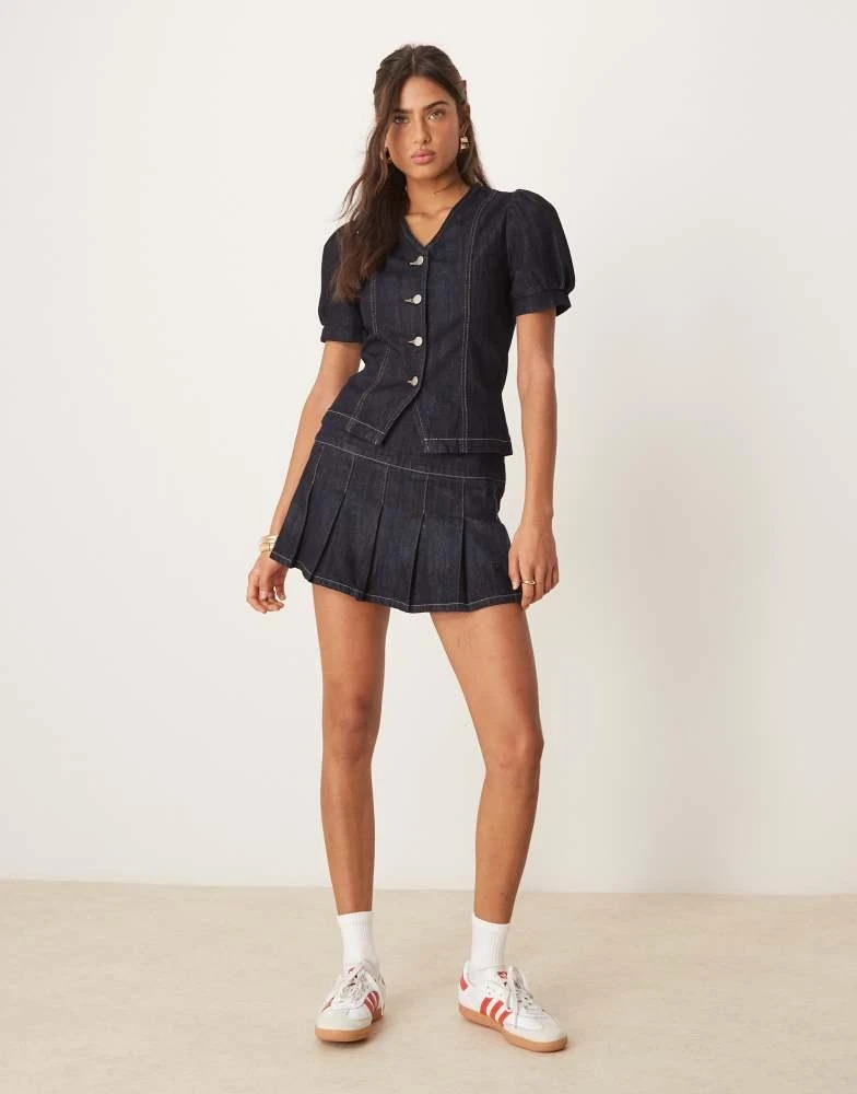 Glamorous Glamorous pleated mini skirt in indigo denim co-ord 1