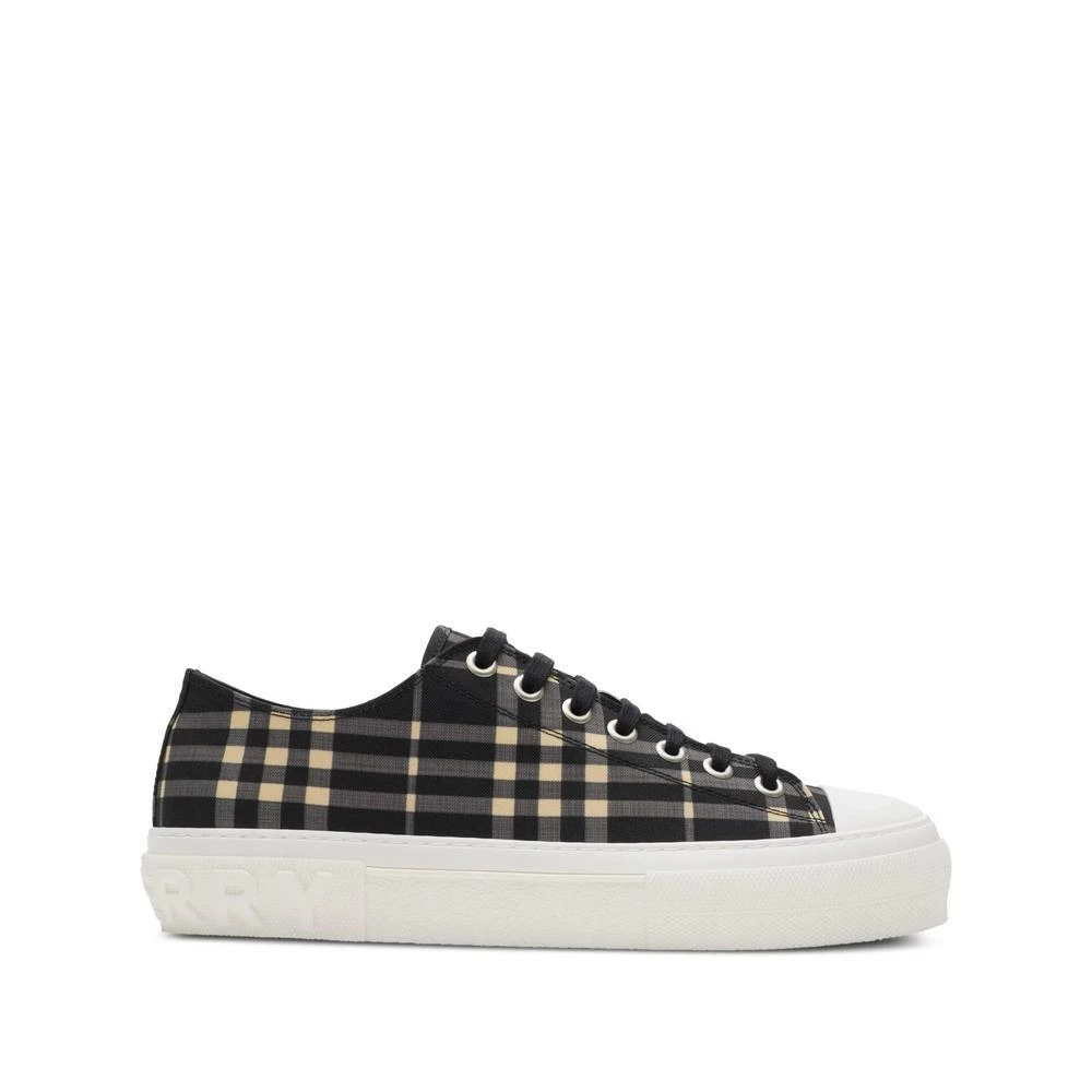 Burberry Sneakers – On Sale Now with Up to 37% Off Discover