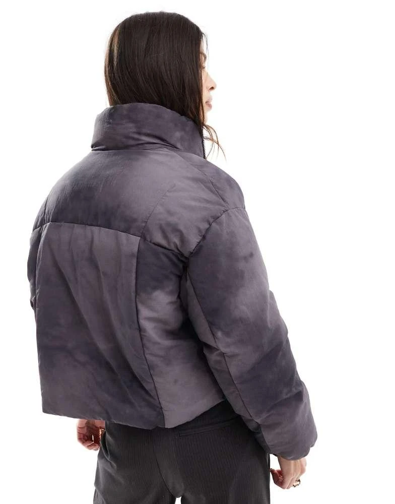 Pull&Bear Pull&Bear washed effect padded puffer jacket in grey 4