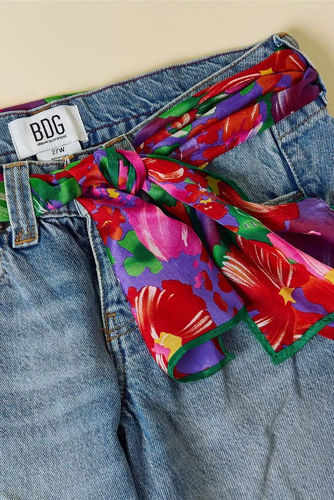 Vintage 
ReMADE by UO Vintage By UO Sheer Scarf