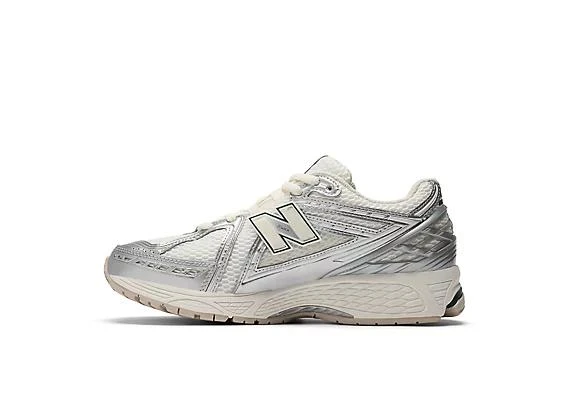 New Balance 1906R 7