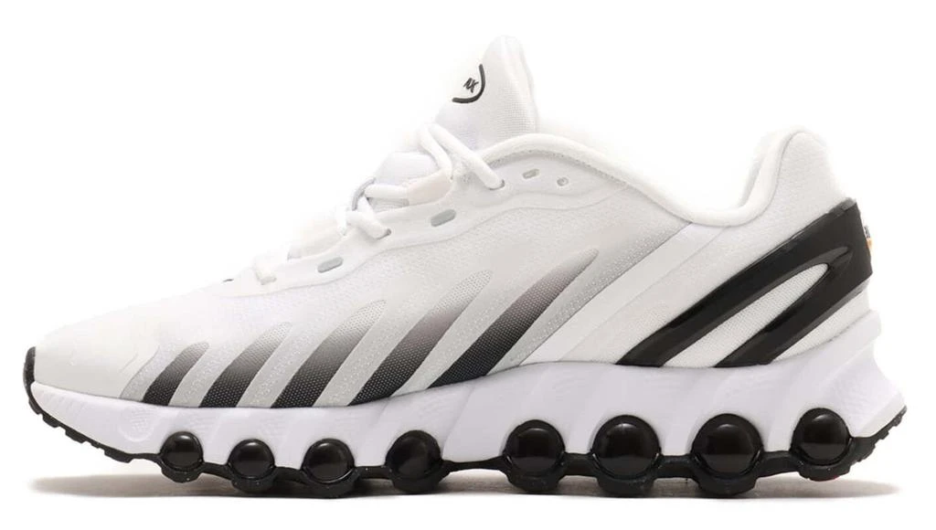 NIKE Air Max Dn8 White Black 2