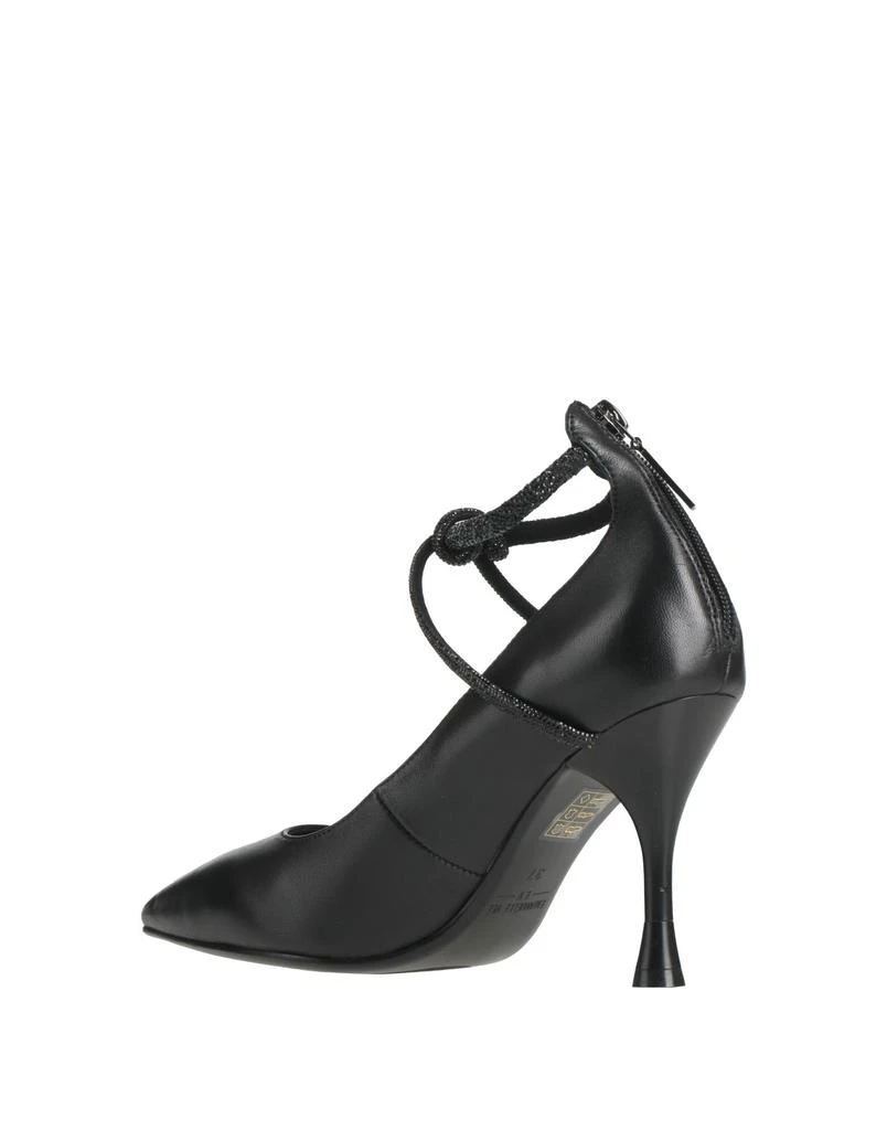 EMANUÉLLE VEE Pump 3