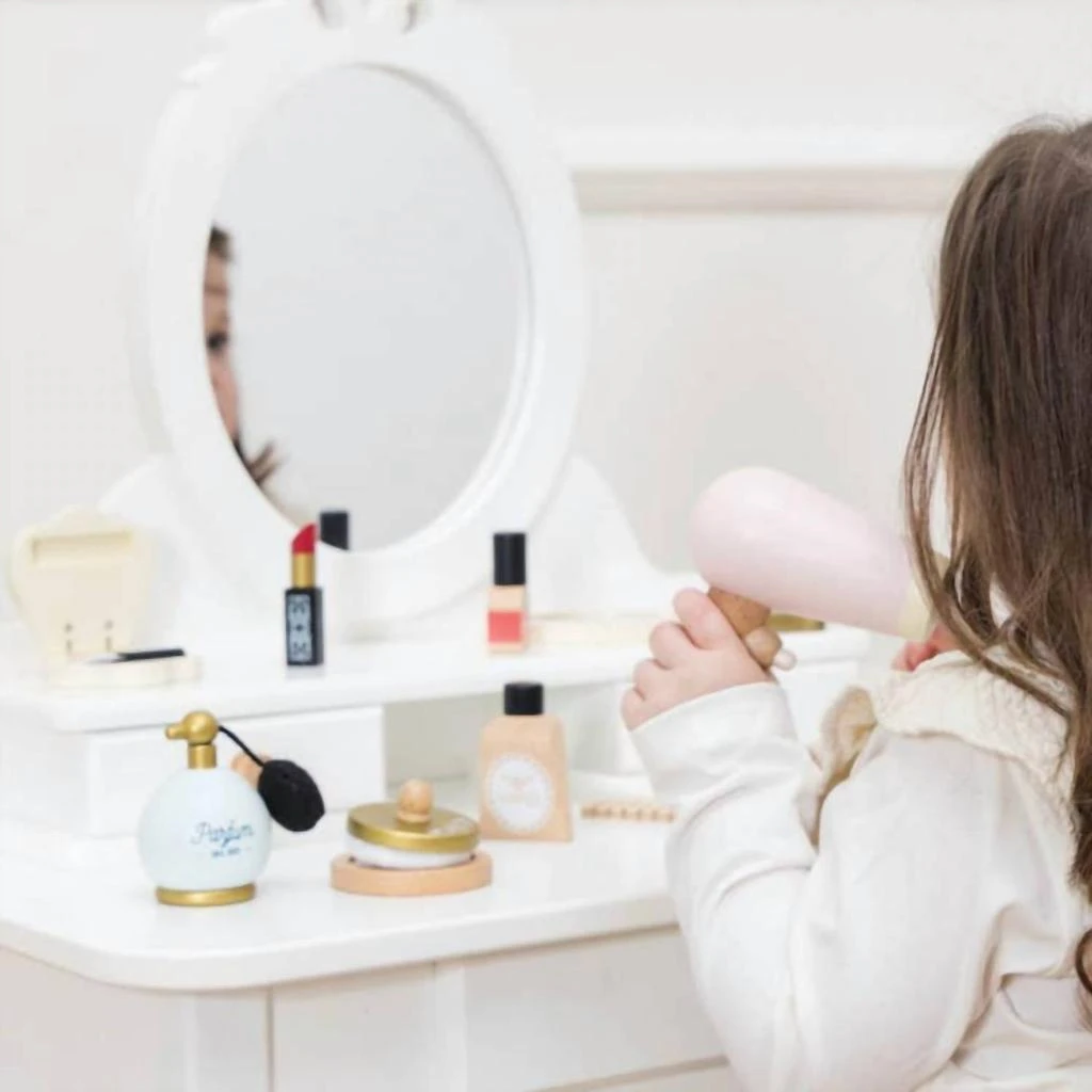 Le Toy Van Le Toy Van - Girl
s Vanity Star Beauty Kit 2