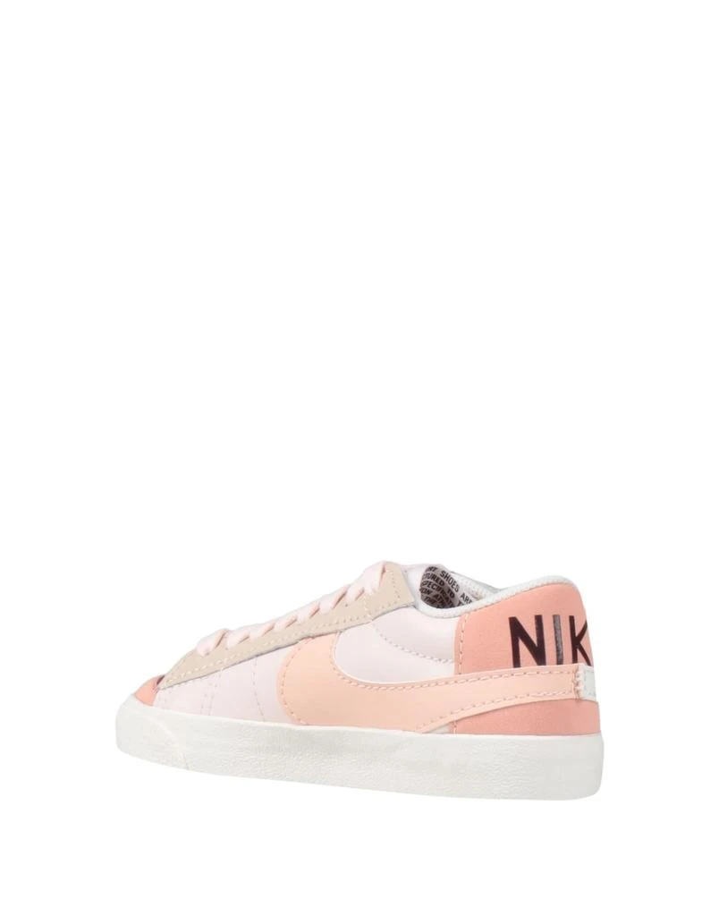NIKE Sneakers 3