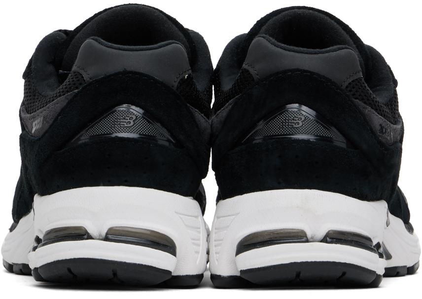 New Balance Black 2002R Sneakers