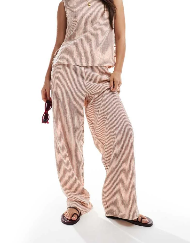 ASOS ASOS DESIGN textured pull on straight leg trousers co-ord in rose stripe 4