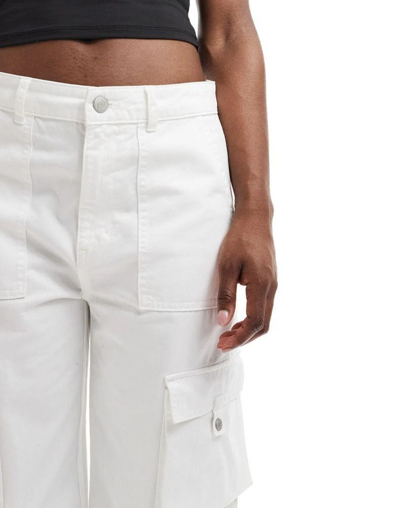 Pull&Bear Pull&Bear strap detail cargo jean in white 5