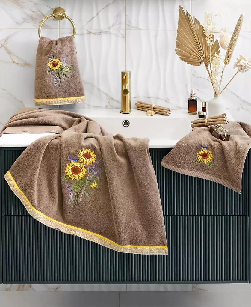 Linum Home Textiles Turkish Cotton Girasol Embellished 2-Pc. Bath Towel Set 3