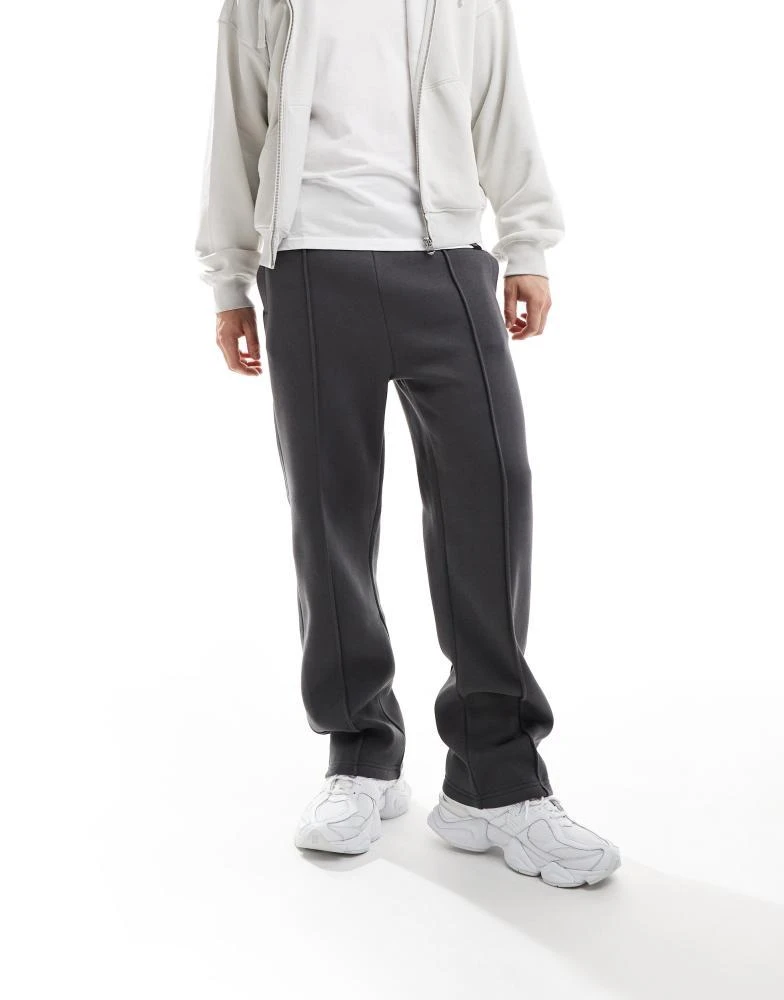 Bershka Bershka wide leg pintuck jogger in charcoal 4